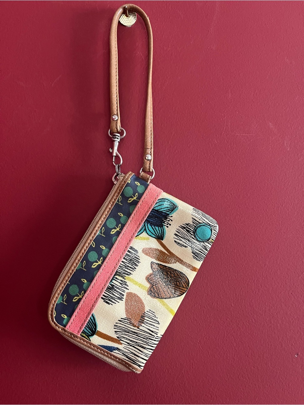 Fossil Key-Per Wallet Wristlet - Picture 5 of 8